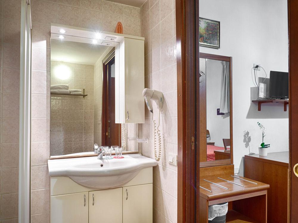Sunny Guest House Rome Exterior photo